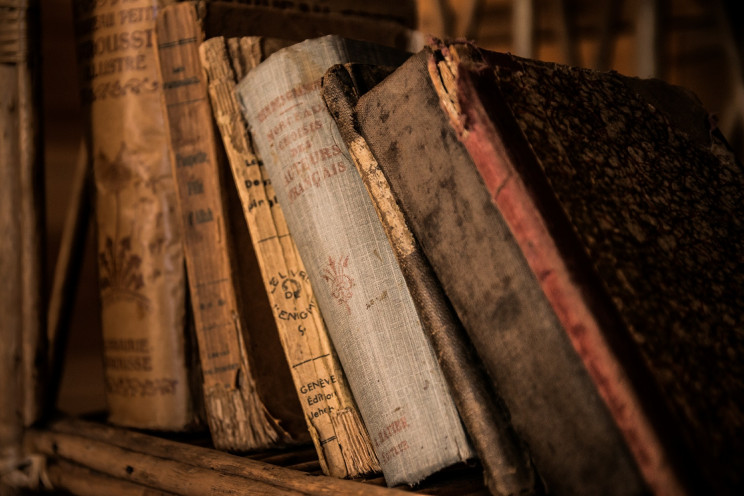 How Many Languages Will Disappear by the End of the Century? How Many Languages Will Disappear by the End of the Century?