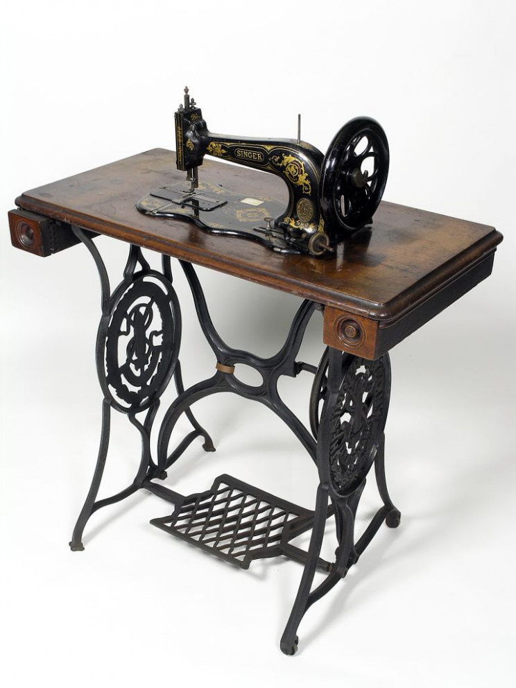 inventions of the industrial revolution sewing machine