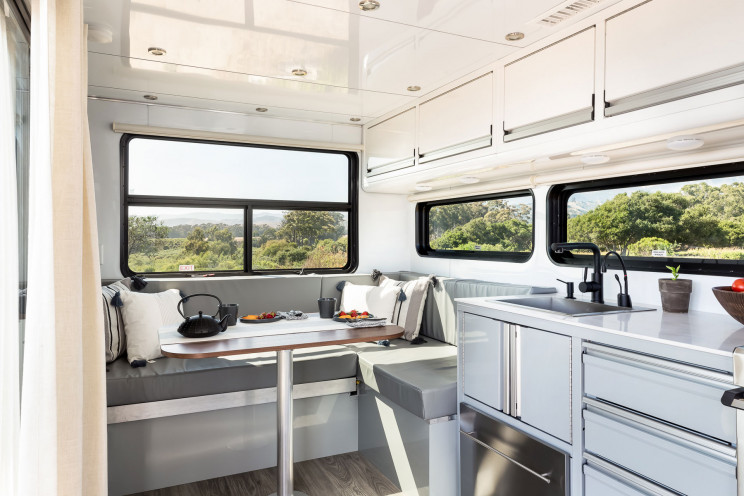 Luxury Trailer Has Enough Power to Charge a Tesla Cybertruck Luxury Trailer Has Enough Power to Charge a Tesla Cybertruck