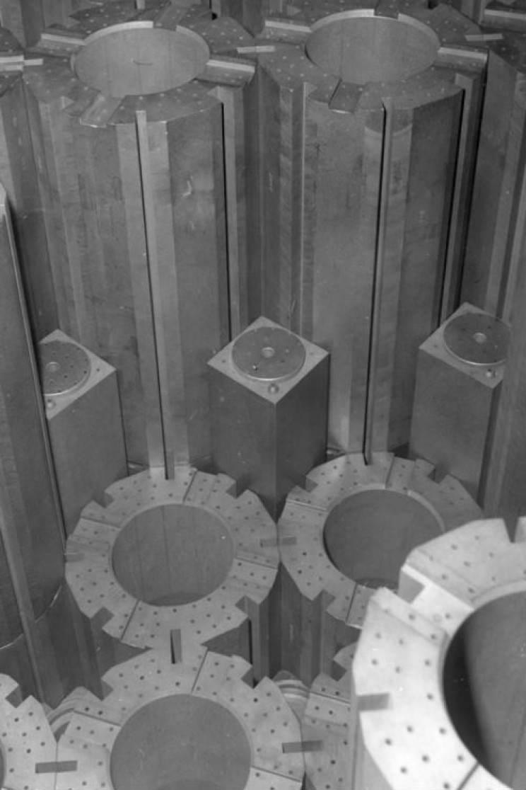 Near-Infinite-Lasting Power Sources Could Derive from Nuclear Waste Near-Infinite-Lasting Power Sources Could Derive from Nuclear Waste