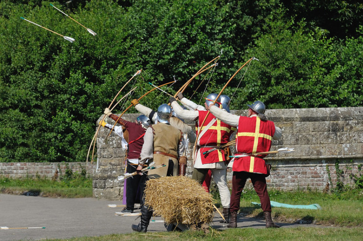 history of bows war