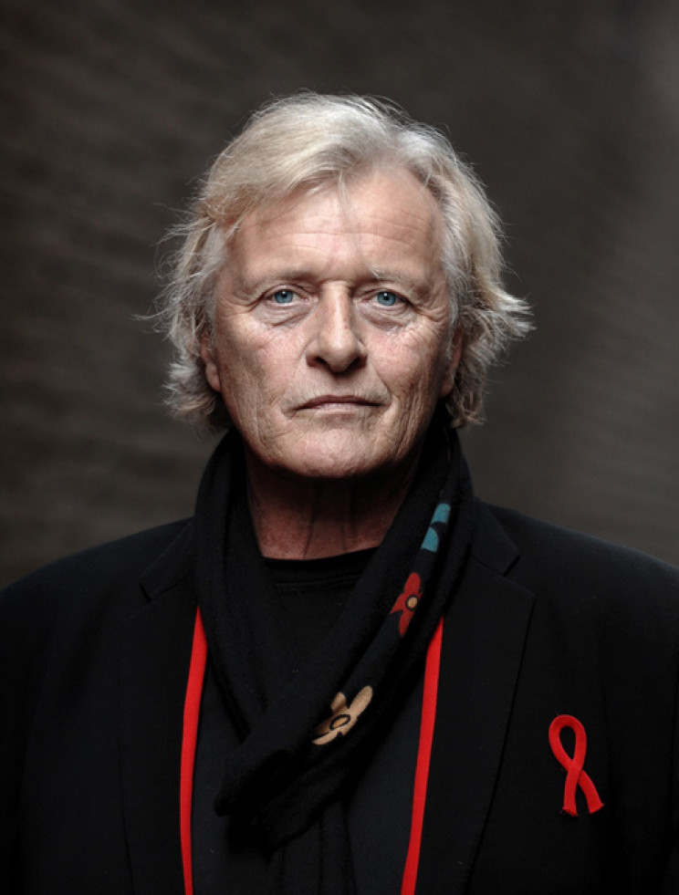 Blade Runner Actor Rutger Hauer, Who Played Replicant Roy Batty, Dies at 75