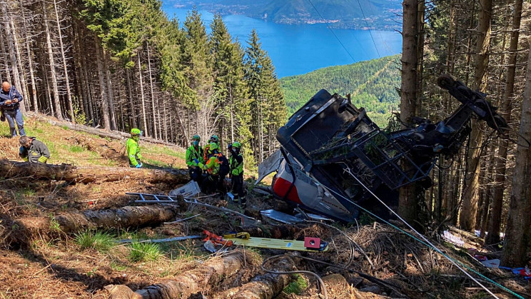 Cable and Brake Failure Leaves 14 Dead in Tragic Cable Car Accident
