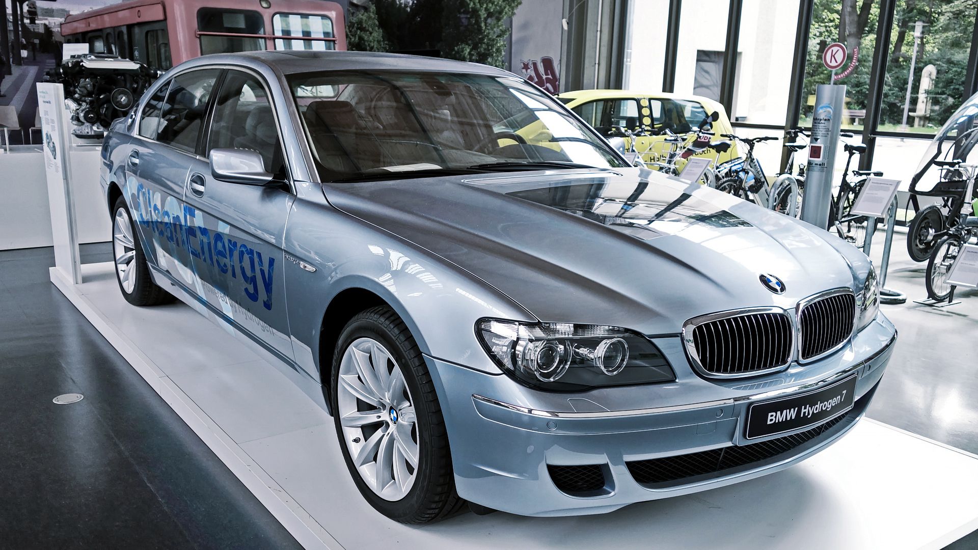 hydrgoen fuel cell cars bmw