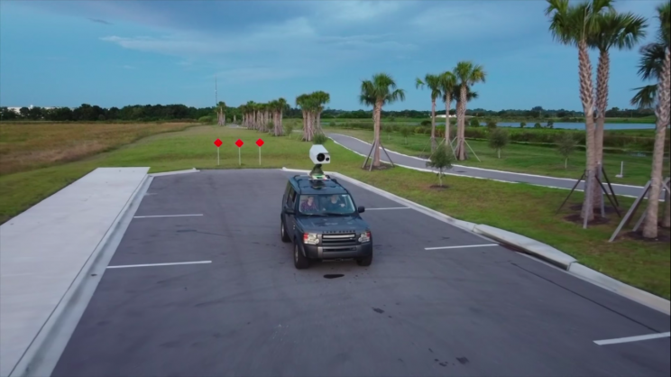 Guy Mounts Highly Dangerous 200-Watt Laser to the Roof of His Car Guy Mounts Highly Dangerous 200-Watt Laser to the Roof of His Car