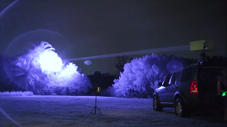 Guy Mounts Highly Dangerous 200-Watt Laser to the Roof of His Car Guy Mounts Highly Dangerous 200-Watt Laser to the Roof of His Car