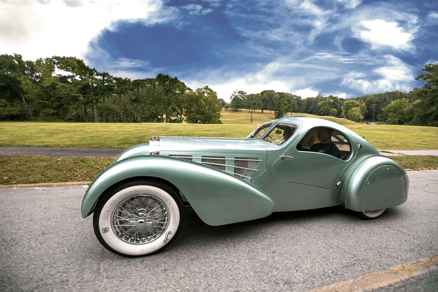 17+ Futuristic Car Designs from Visionaries of the Past 17+ Futuristic Car Designs from Visionaries of the Past