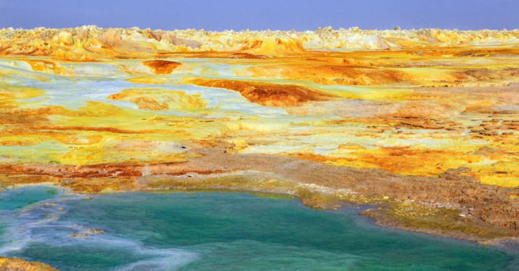 Building Blocks of Life on Earth Arrived Later Than We Thought — Much Later