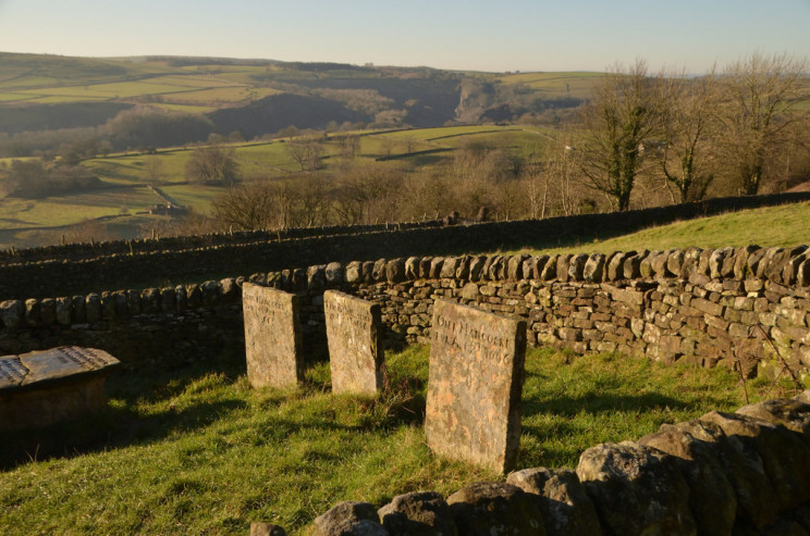 three-riley-graves-eyam-derbyshire-uk Three Riley Graves, Eyam, Derbyshire UK