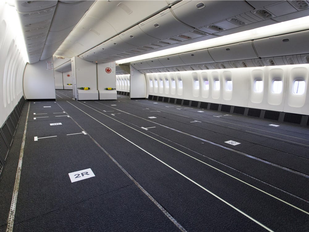 empty cargo planes 777