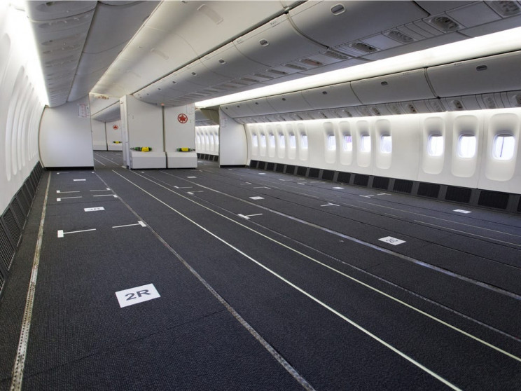 empty cargo planes 777