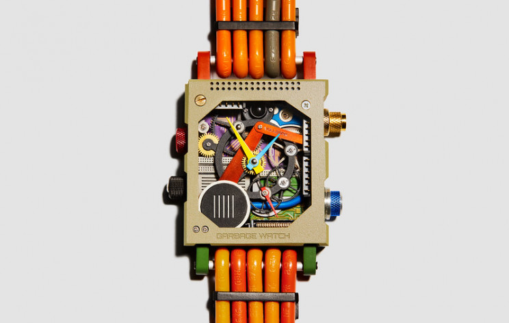 Upcycled Watch Made of Electronic Waste Like Microchips, Motherboards Upcycled Watch Made of Electronic Waste Like Microchips, Motherboards