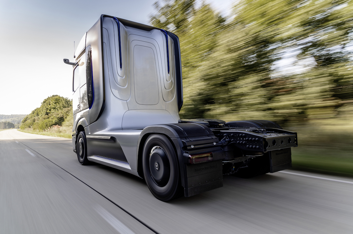 Mercedes-Benz Unveils Concept Hydrogen-Electric Trucks Mercedes-Benz Unveils Concept Hydrogen-Electric Trucks