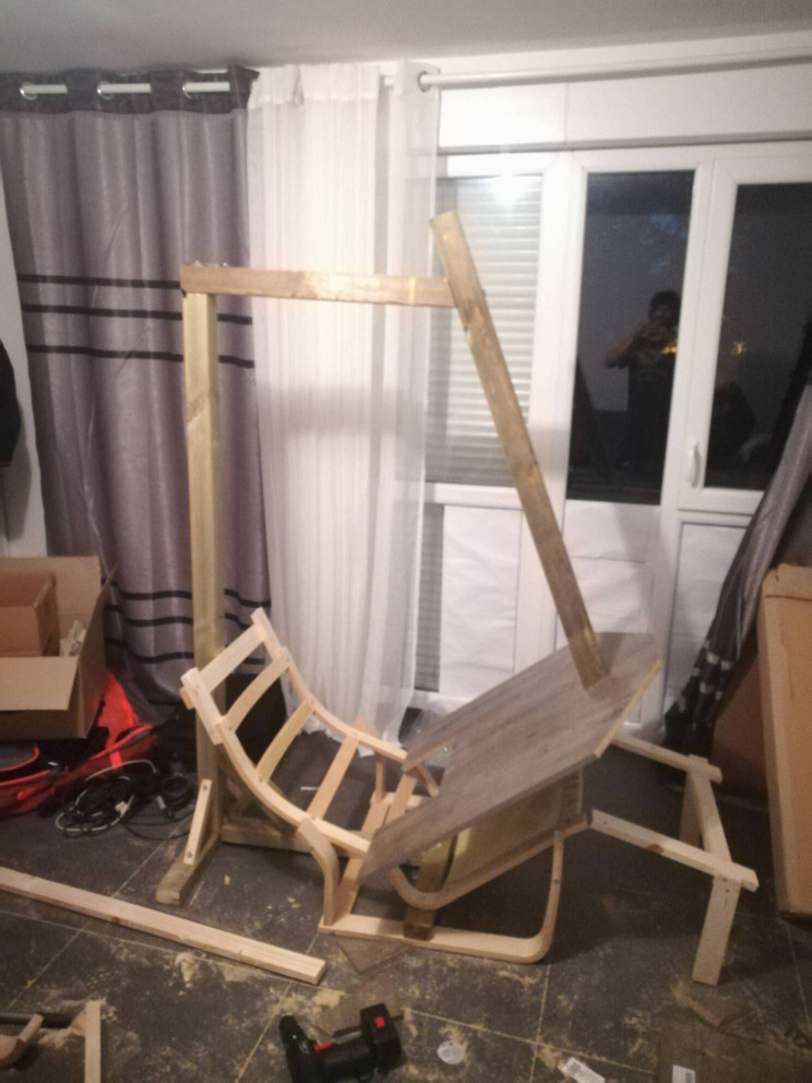 Remote Worker Builds His Own Lay-Down Desk for $336 Remote Worker Builds His Own Lay-Down Desk for $336