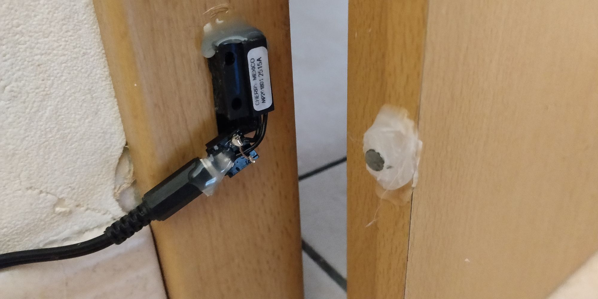 Student's Microphone Mutes Itself When Someone Opens the Door Student's Microphone Mutes Itself When Someone Opens the Door