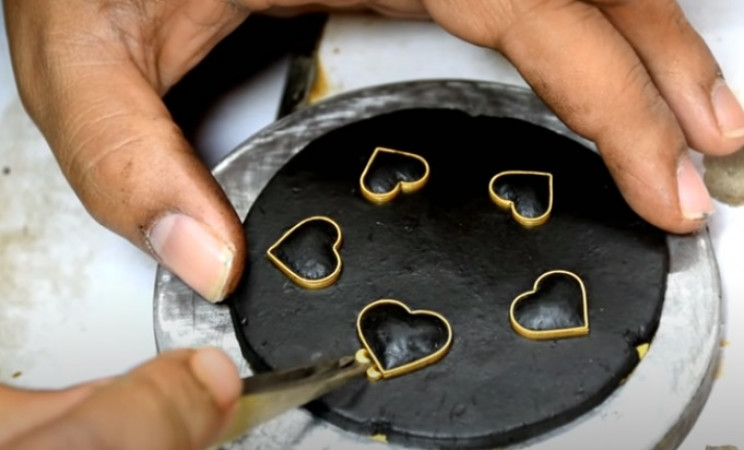 diy gold necklace gold crescents