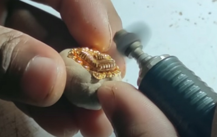 diy gold necklace Dremel