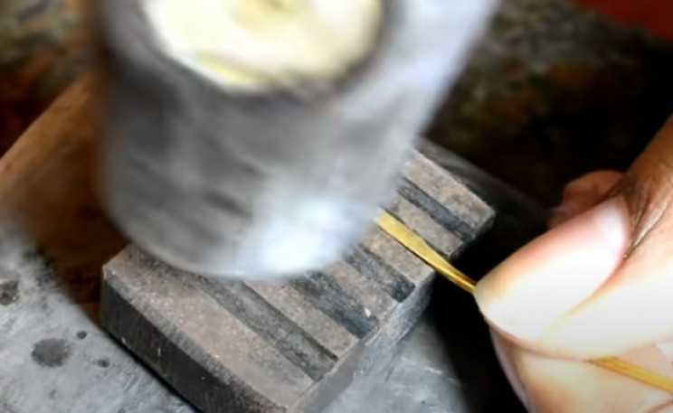 diy gold necklace thick gold wire