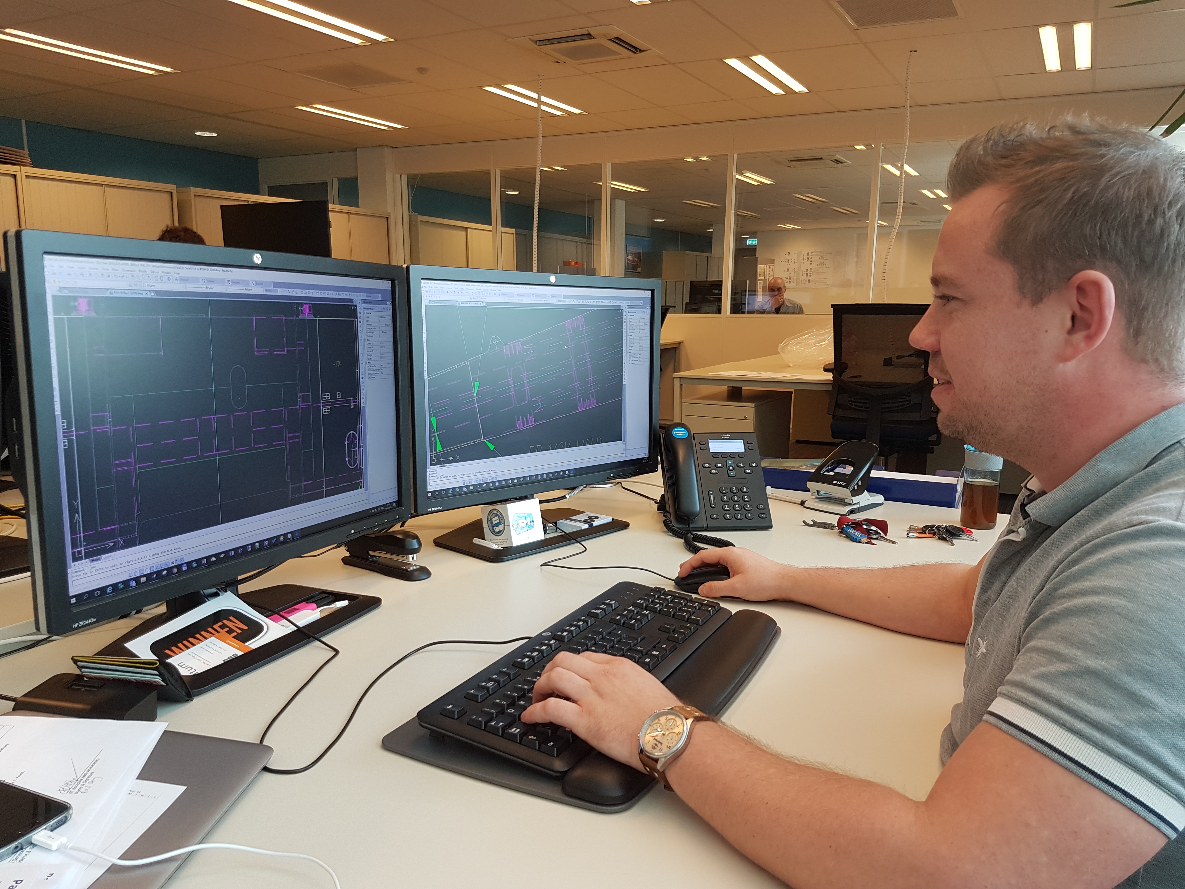 ZWCAD Software A person working on ZWCAD
