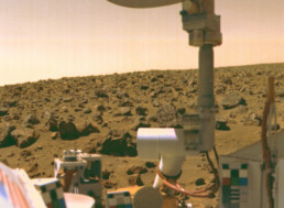 Former NASA Scientist Says Life on Mars May Have Been Discovered in the 1970s