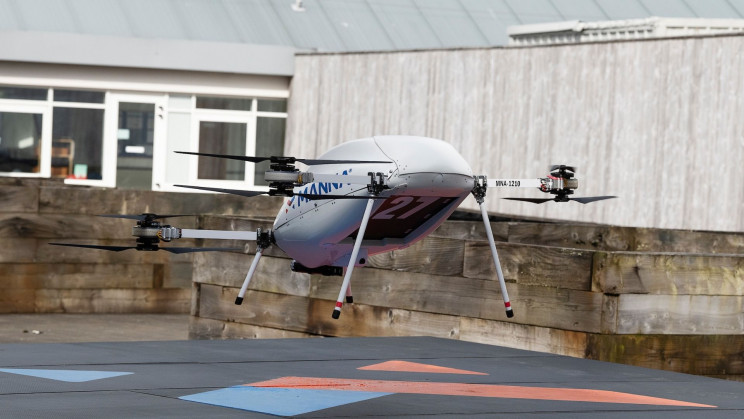 Samsung Partners With Drone Firm to Deliver Devices in Minutes