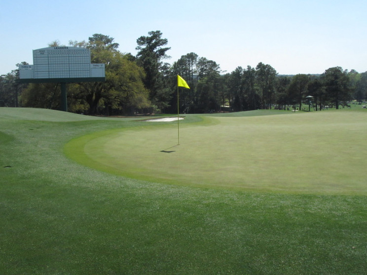 Unique Engineering of The Greens at Augusta National Golf Course