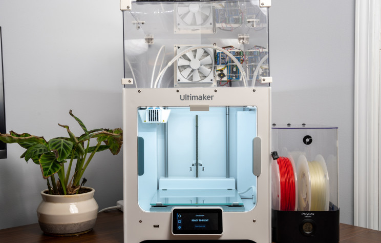 Engineer Builds Coolest Air Filtration System for his 3D Printer Engineer Builds Coolest Air Filtration System for his 3D Printer