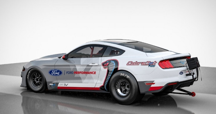 Ford Unveils All-Electric Dragster Mustang Cobra Jet with 1,400 Horsepower Ford Unveils All-Electric Dragster Mustang Cobra Jet with 1,400 Horsepower