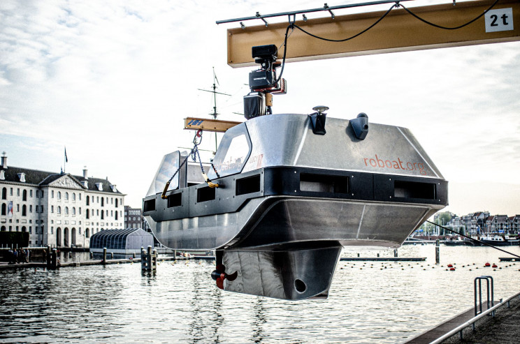 MIT Sets Futuristic Roboat River Taxis Free on the Canals of Amsterdam