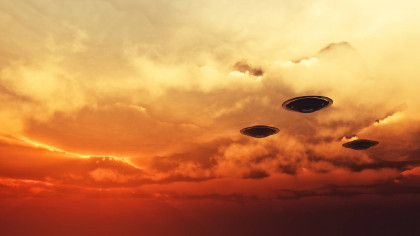 Former Navy Lieutenant Says He Used to See UFOs All the Time for Years