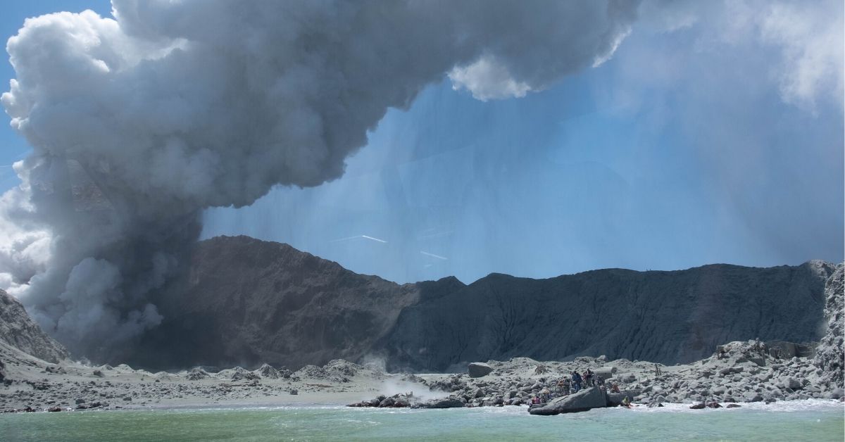 White Island Volcano Erupted, One Dead, Several Missing White Island Volcano Erupted, One Dead, Several Missing