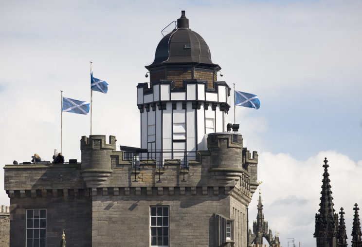 41-Year-Old Berkshire Woman Finds out She Has Breast Cancer after Visiting Camera Obscura