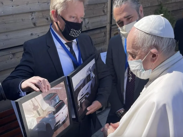 Fisker Says It's Building a Popemobile. The Vatican Seems None the Wiser Fisker Says It's Building a Popemobile. The Vatican Seems None the Wiser