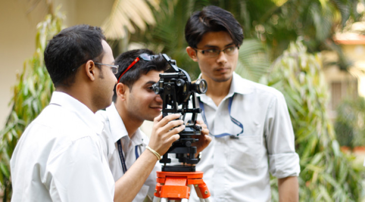 Resources and Courses for High School Students Interested in Engineering Resources and Courses for High School Students Interested in Engineering