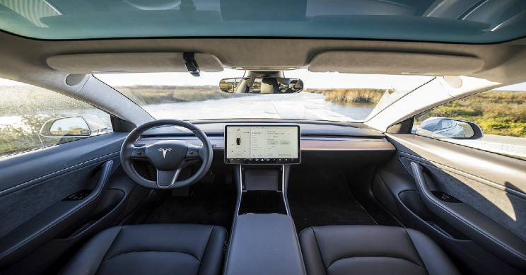 YouTube and Netflix Will Soon Be Coming To Tesla's Screens, says Elon Musk YouTube and Netflix Will Soon Be Coming To Tesla's Screens, says Elon Musk