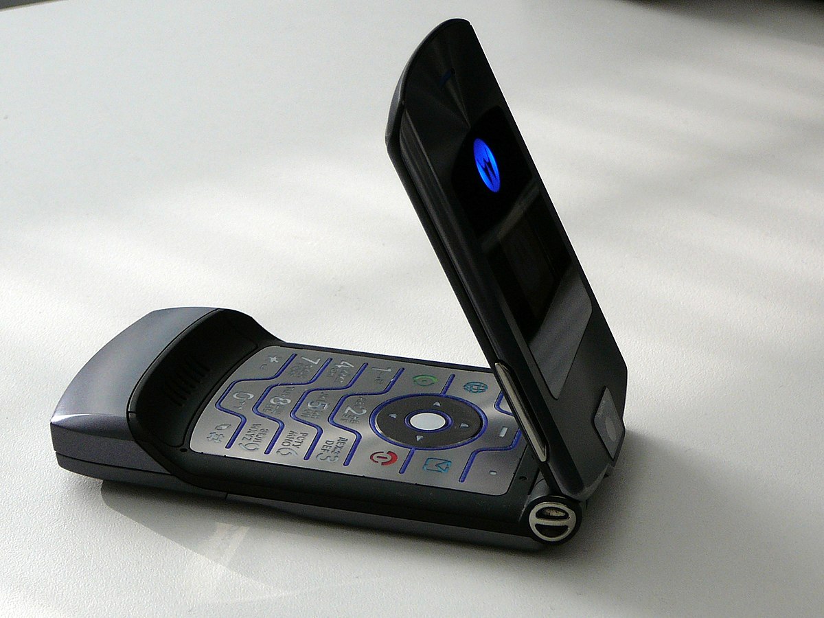 Motorola Razr Is Back and It's Never Been Cooler Motorola Razr Is Back and It's Never Been Cooler
