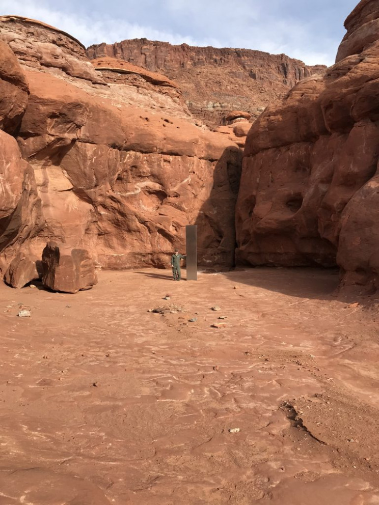 Scientists Find Mysterious Metal Monolith in Utah Desert Scientists Find Mysterious Metal Monolith in Utah Desert
