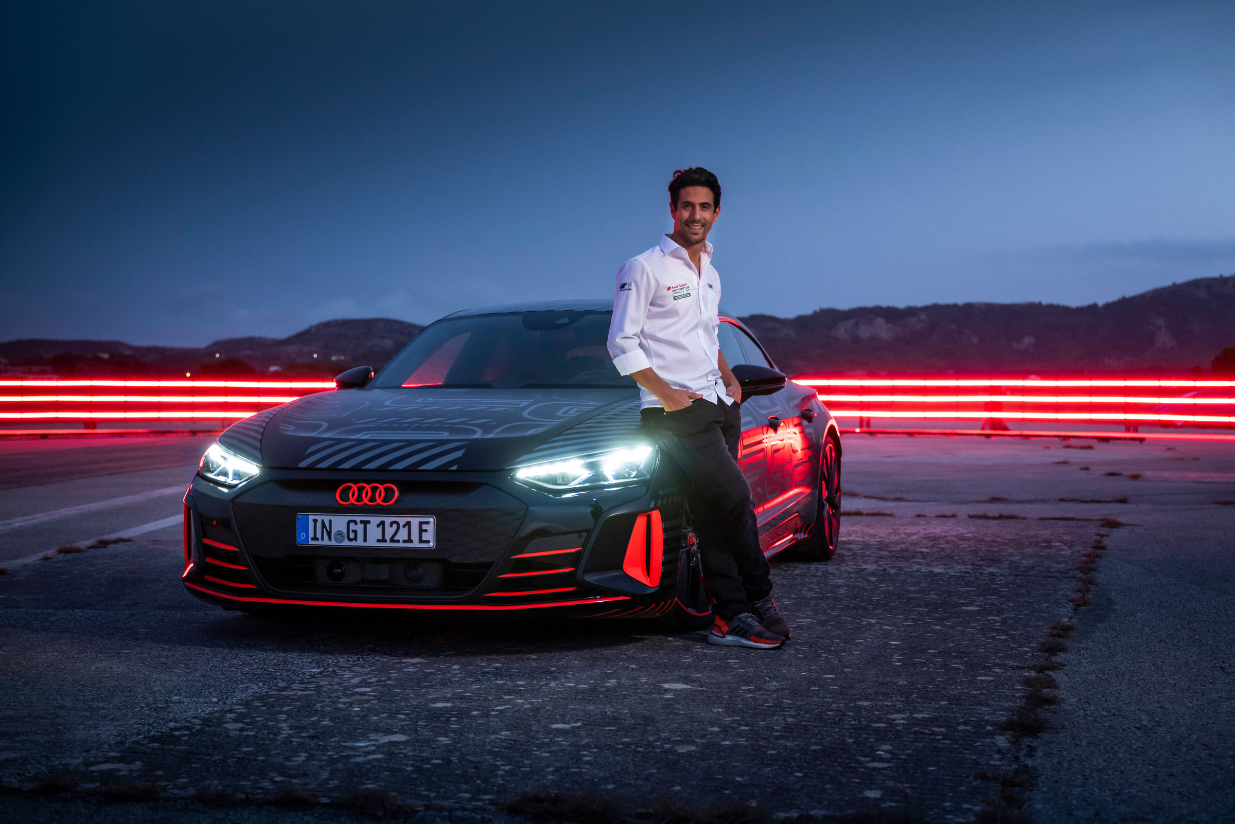 Audi Just Showcased E-Tron, Its First Electric Sports Car Audi Just Showcased E-Tron, Its First Electric Sports Car
