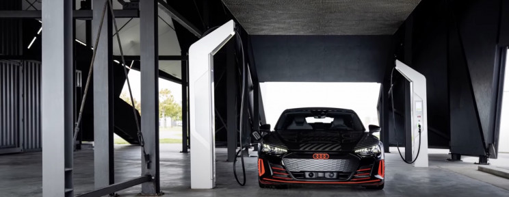 Audi Just Showcased E-Tron, Its First Electric Sports Car Audi Just Showcased E-Tron, Its First Electric Sports Car