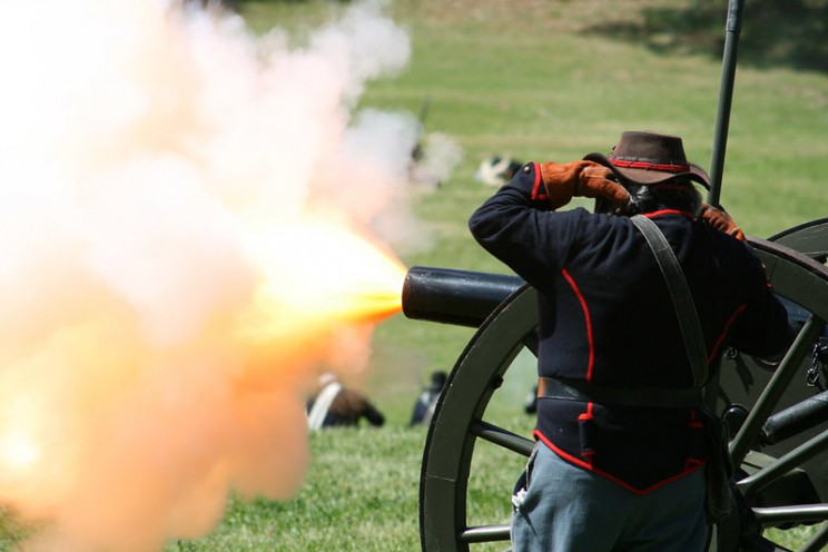 seneca guns cannon firing