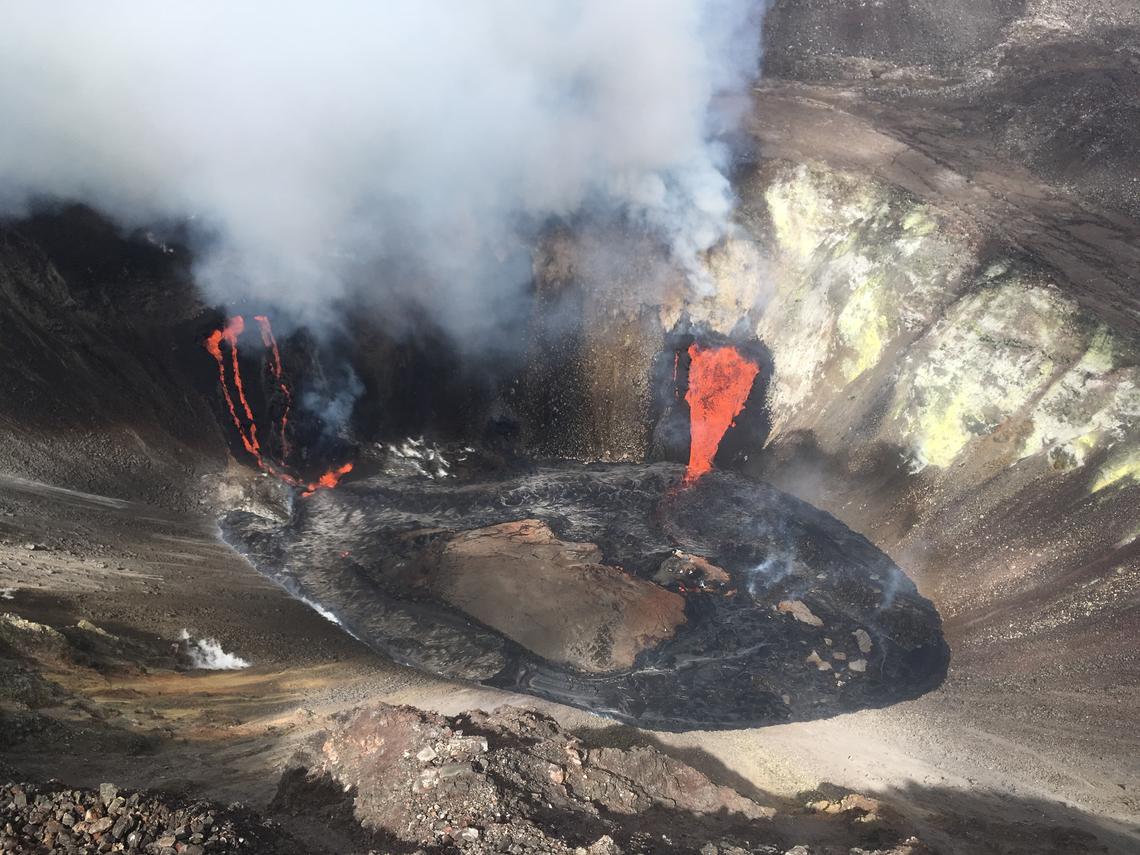 Hawaiian Volcano Back in Action after Two-Year Break Hawaiian Volcano Back in Action after Two-Year Break
