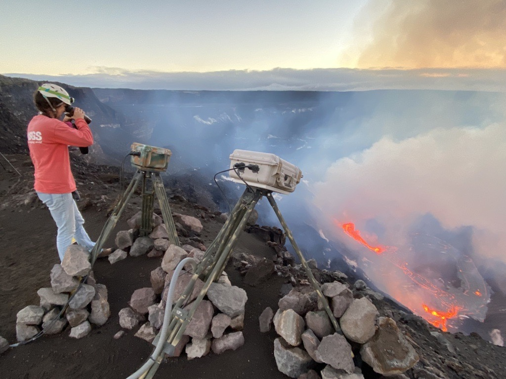Hawaiian Volcano Back in Action after Two-Year Break Hawaiian Volcano Back in Action after Two-Year Break