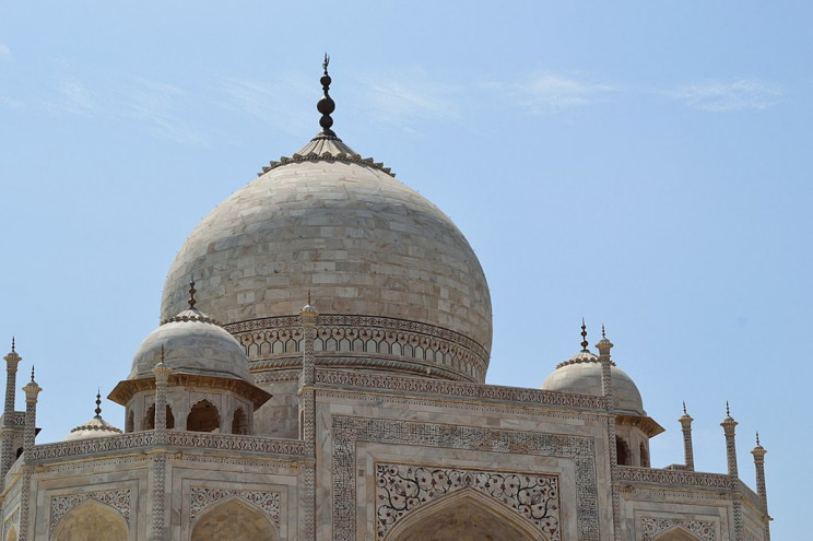 9 Impressive and Interesting Facts About the Stunning Taj Mahal 9 Impressive and Interesting Facts About the Stunning Taj Mahal