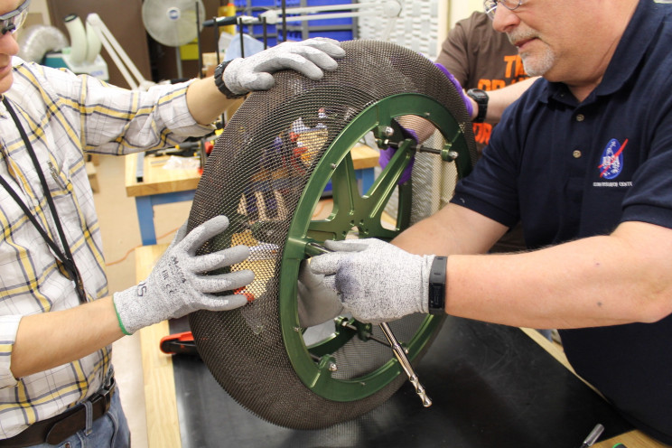 NASA Rover Tech Used for Eco-Friendly Rubber Tire Alternative NASA Rover Tech Used for Eco-Friendly Rubber Tire Alternative