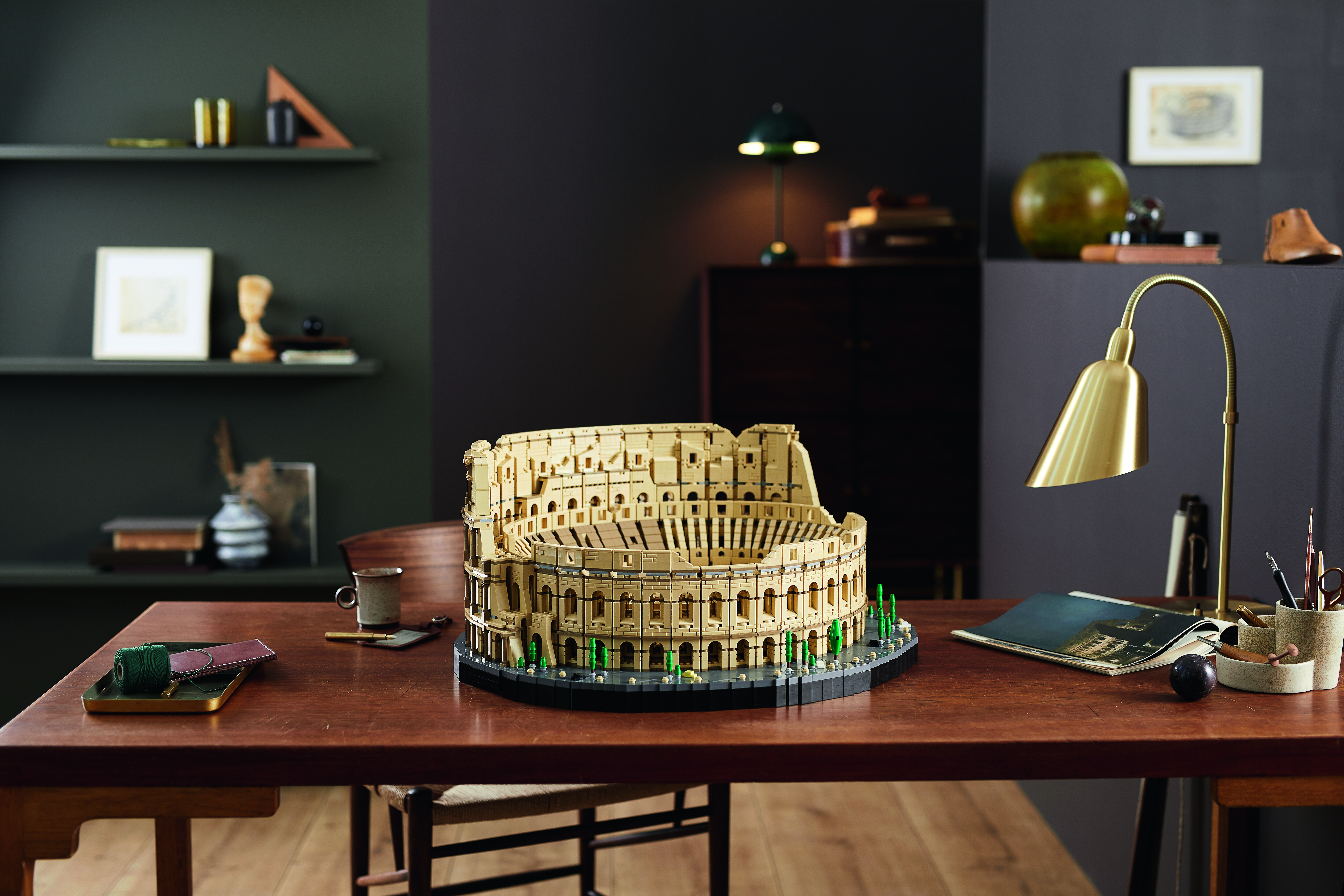 This LEGO Roman Colosseum Set Is the Largest Ever With 9,036 Pieces This LEGO Roman Colosseum Set Is the Largest Ever With 9,036 Pieces