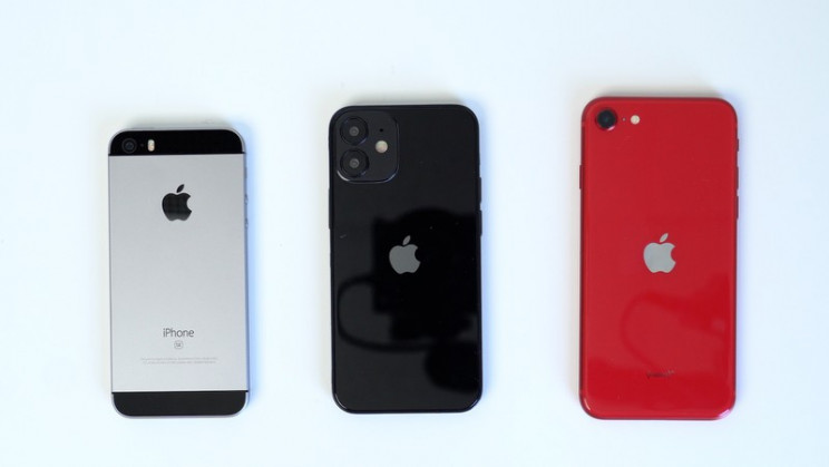 iPhone 12 Dummies Leaked, Showing New Sizes and Design iPhone 12 Dummies Leaked, Showing New Sizes and Design