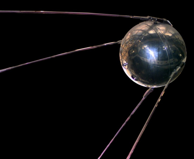 Incentive Competitions and the Challenge of Space Exploration Incentive Competitions and the Challenge of Space Exploration
