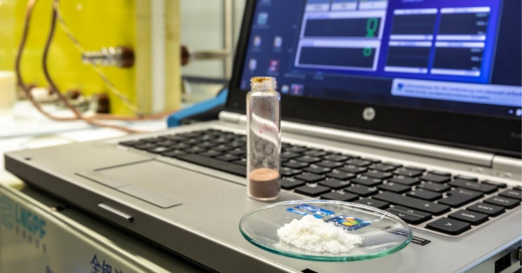 研究人员用香兰素制成生态可持续储能电池 1 研究人员用香兰素制成生态可持续储能电池