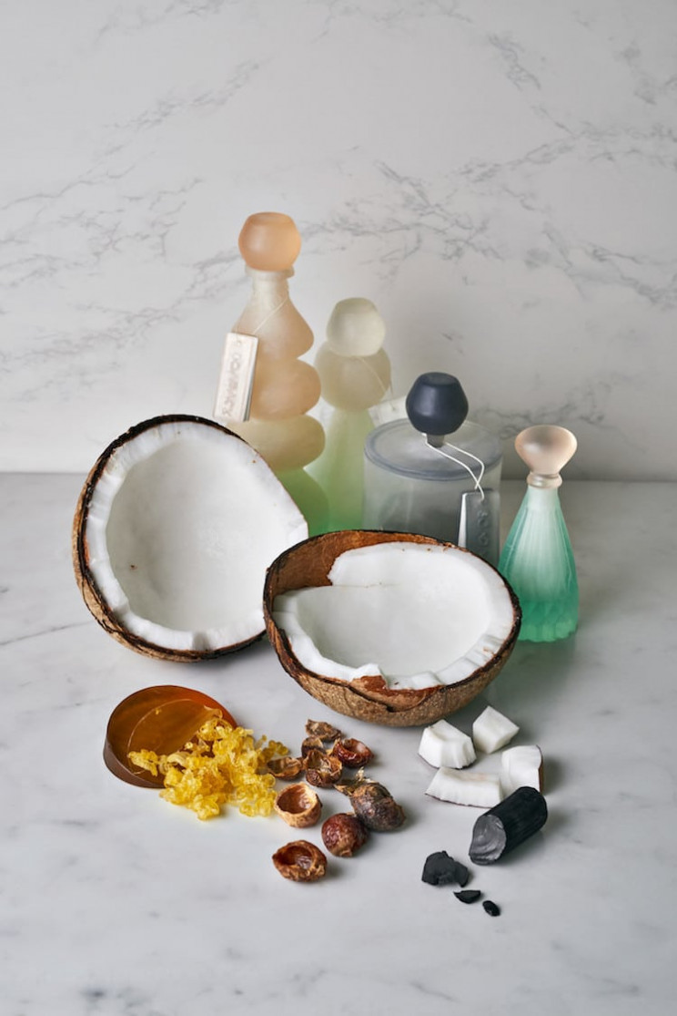 Stylish and Eco-Friendly Packaging and Bottles Made Entirely of Soap Instead of Plastic Stylish and Eco-Friendly Packaging and Bottles Made Entirely of Soap Instead of Plastic