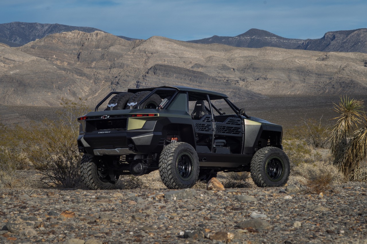 Chevrolet's New 'Beast' Is a 650-Hp Desert Runner That's Worthy of the Army Chevrolet's New 'Beast' Is a 650-Hp Desert Runner That's Worthy of the Army